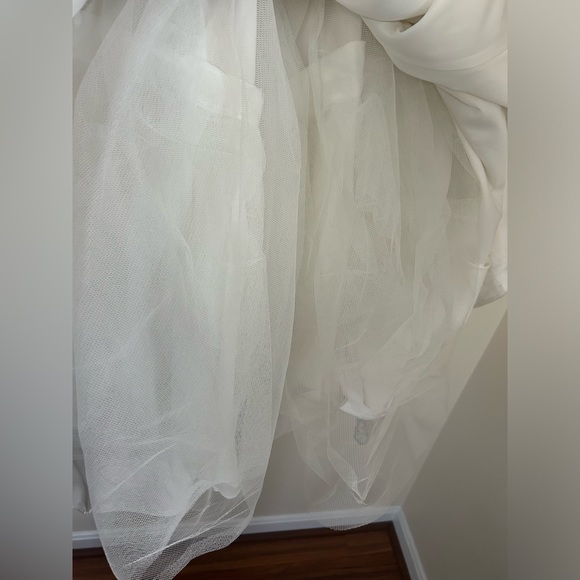 Mori Lee Beaded Wedding Gown Size 12 Sweetheart A-Line Cathedral Train bustle - Picture 15 of 16